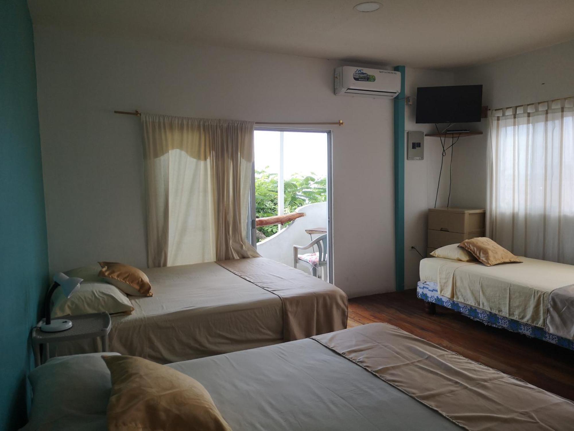 Hostal Cabanas Don Jorge Puerto Baquerizo Moreno Kültér fotó