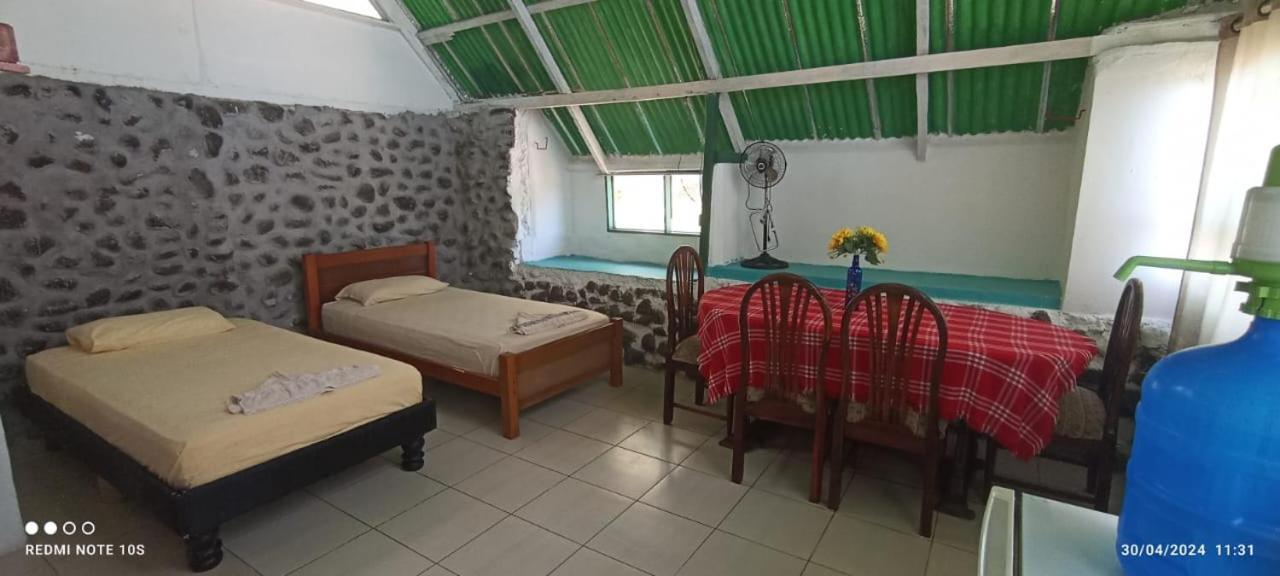 Hostal Cabanas Don Jorge Puerto Baquerizo Moreno Kültér fotó